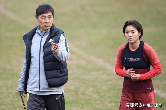 俄在南千岛群岛发射岸舰导弹，300公里外靶标被摧毁