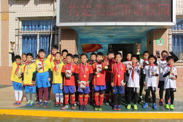 18岁斯图尔或接棒纽卡中场